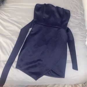 strapless with zip up back